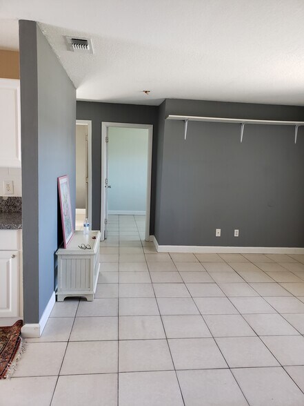 Building Photo - 1309 Union St