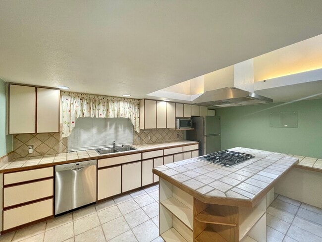 Building Photo - Great House for Rent