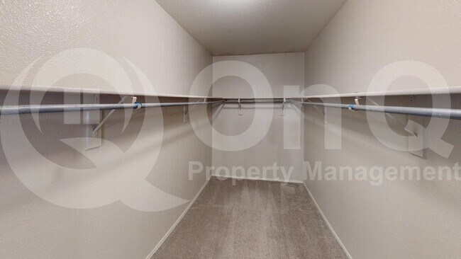 Building Photo - 4720 N 93rd Dr