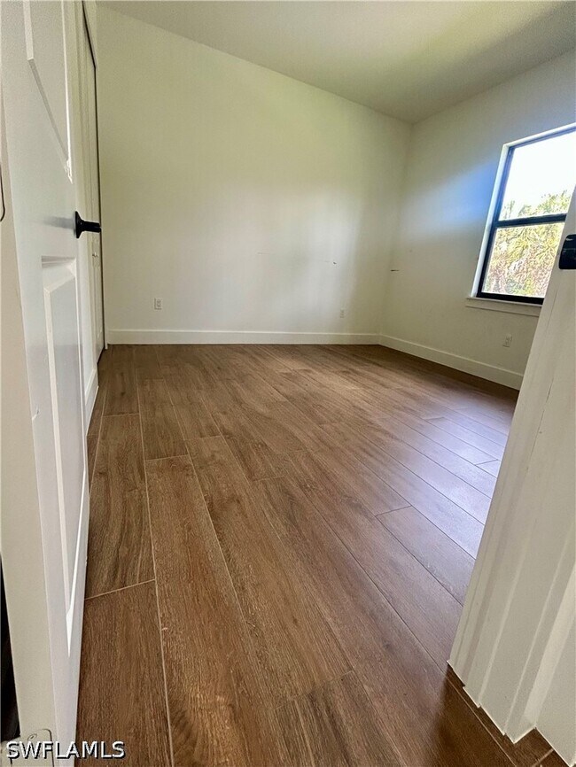 Building Photo - 3724 2nd Ave NE