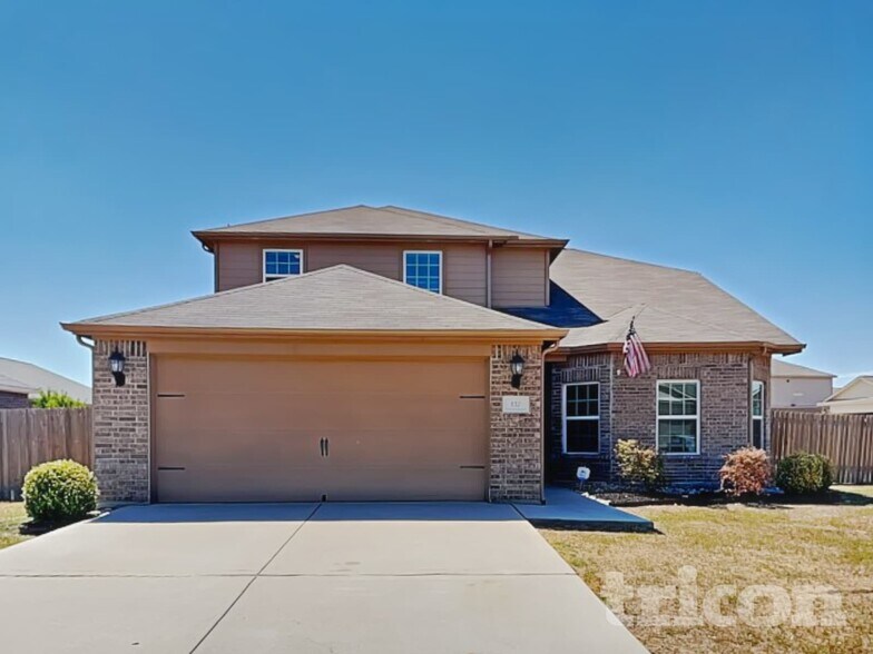 Building Photo - 132 Houston Pl