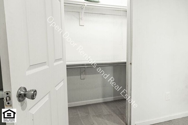 Building Photo - 17425 IN-37