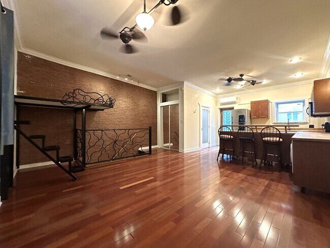 Building Photo - Gorgeous Studio Apartment in Fishtown with...