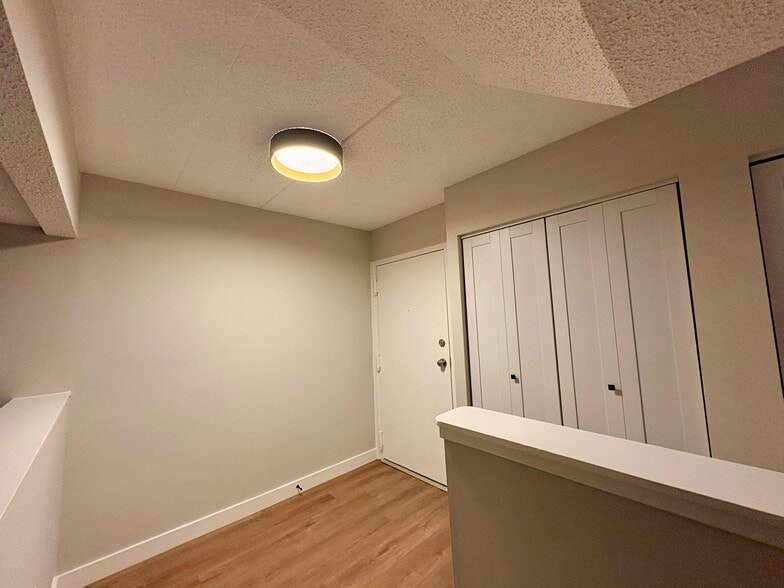 Main entrance - 11557 Rolling Green Ct