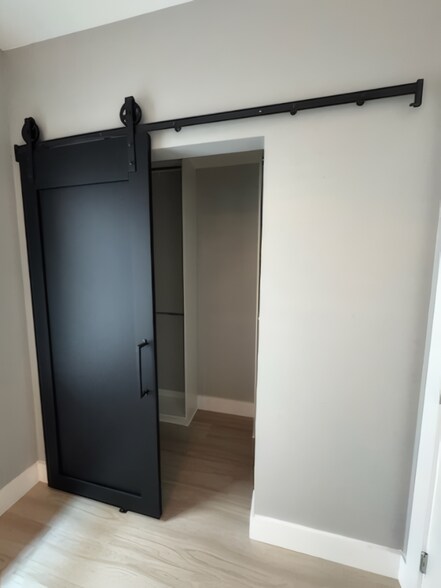 Building Photo - 5230 Bancroft Ave