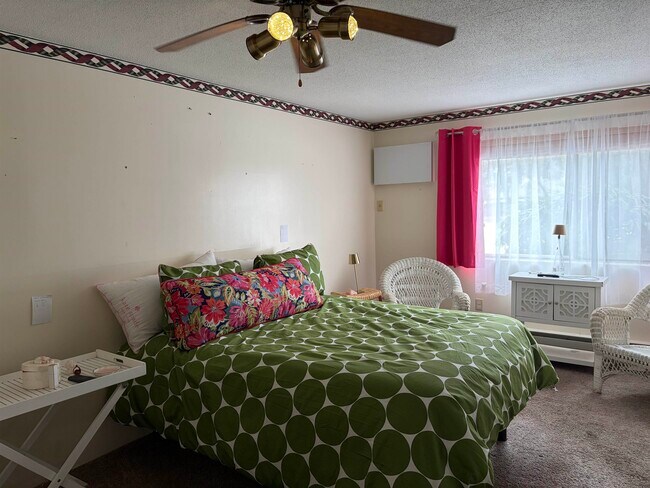 Building Photo - 467 High St