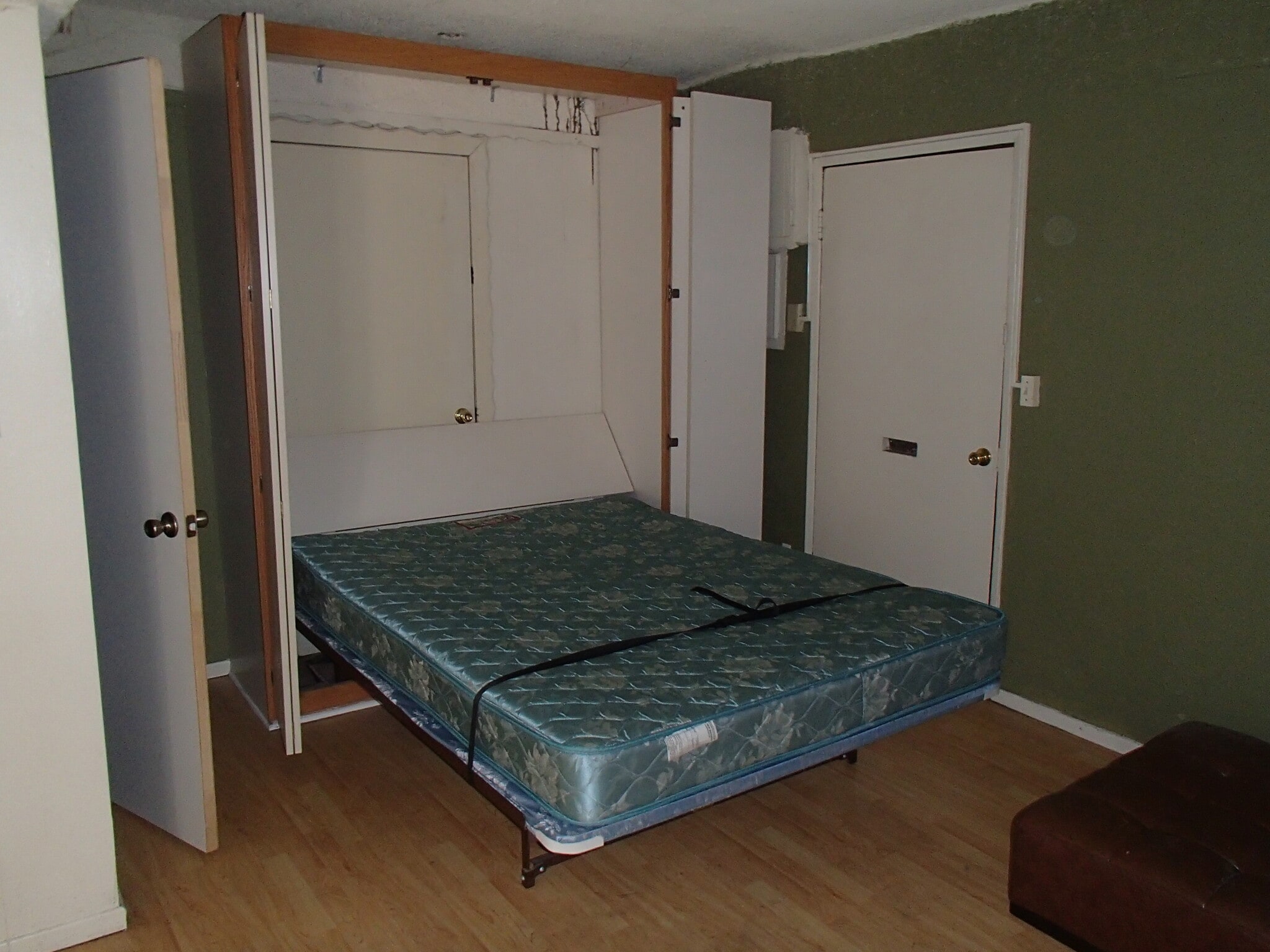 Hide-a-bed opened - 11324 Biona Dr