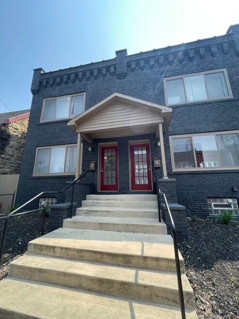 Building Photo - 115 E 9th Ave