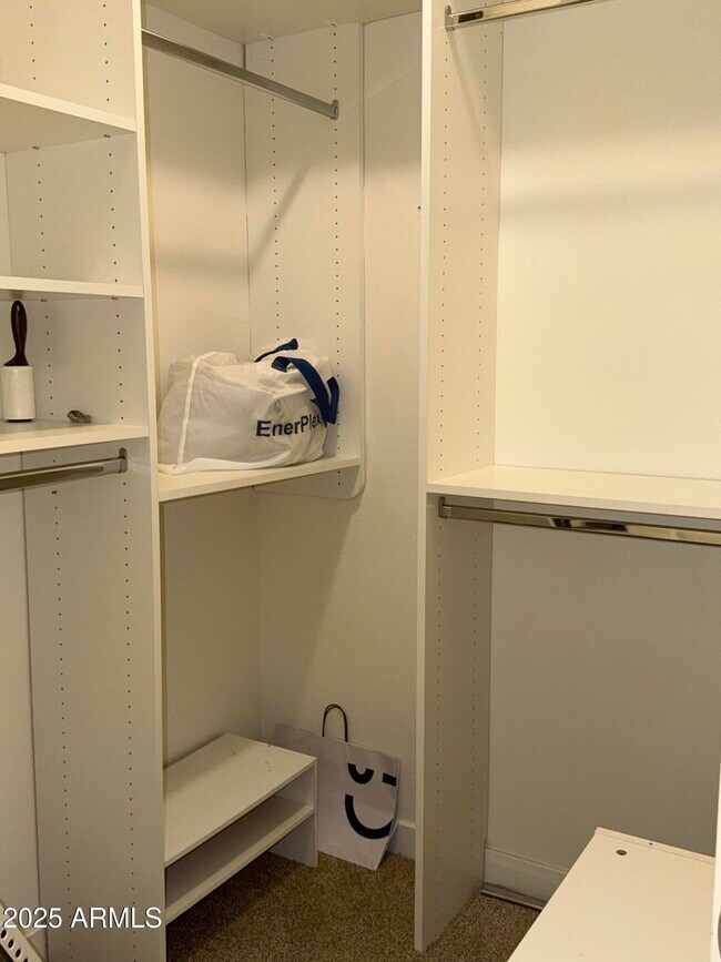 Building Photo - 2511 W Queen Creek Rd