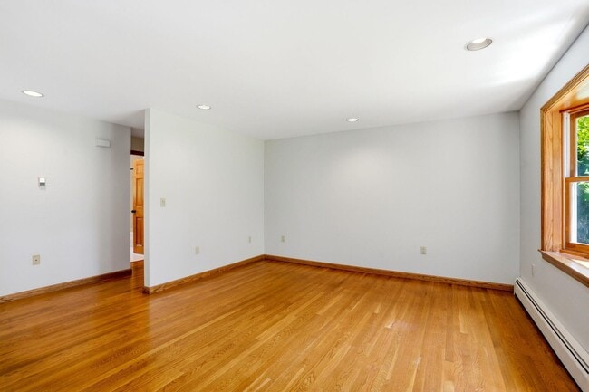 Building Photo - 278 Rte 13