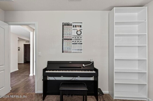 Building Photo - 14 Jarama Cir