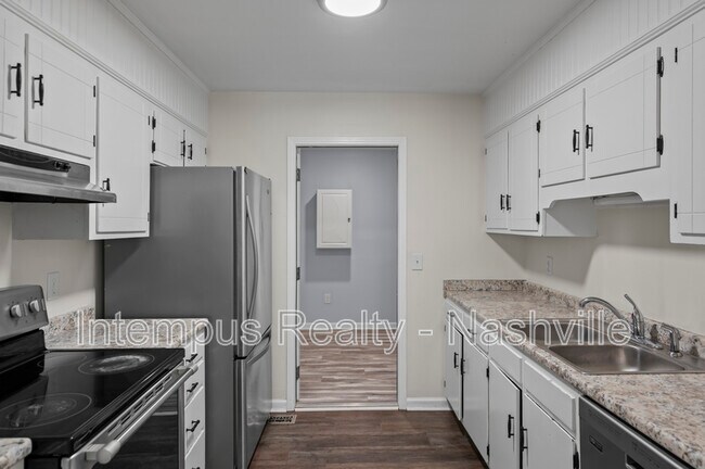 Building Photo - 804 Norwalk Dr