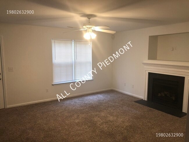 Building Photo - 4808 Delprado Cir
