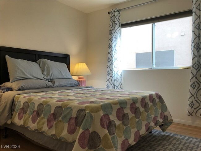 Building Photo - 3467 White Mountain St