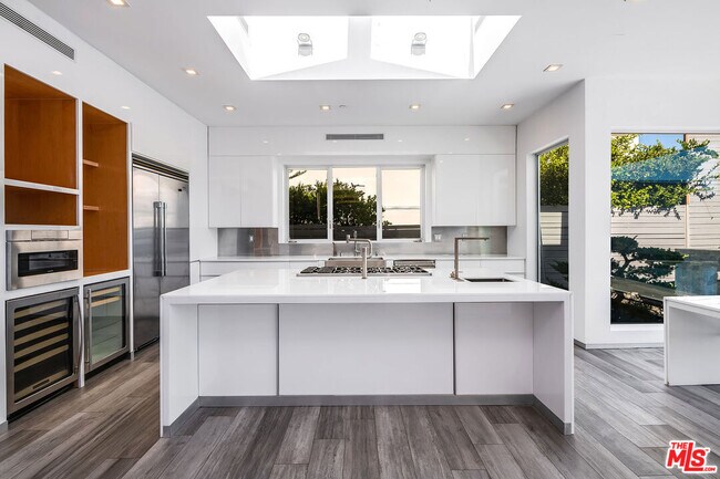 Building Photo - 16457 Westfall Pl