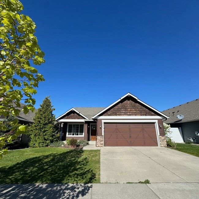 Primary Photo - Cute and Cozy 3 Bedroom 2 Bath Rancher
