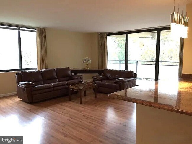 Building Photo - 5225 Pooks Hill Rd