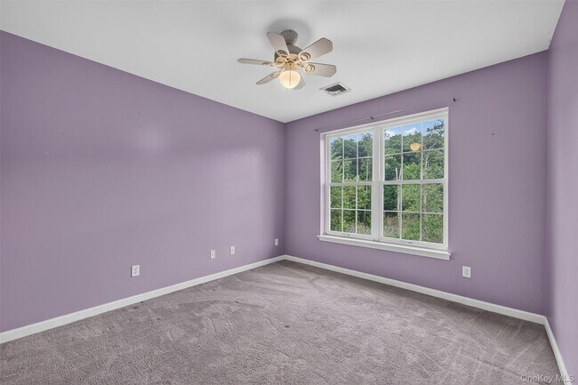 Building Photo - 5 Oldwyck Crescent