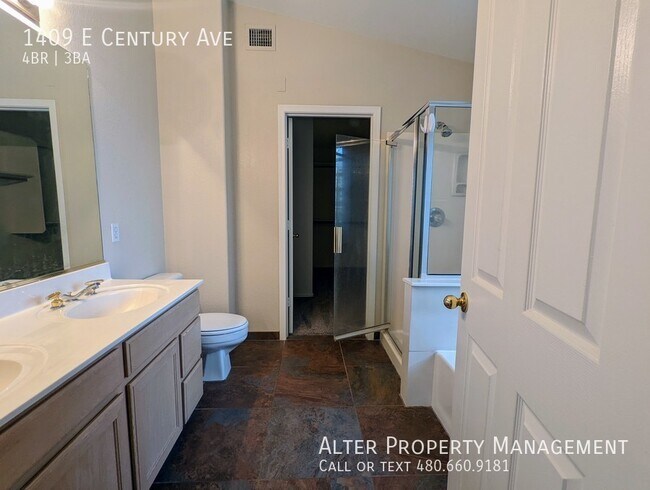 Building Photo - 4 Bedroom 2.5 Bath with Pool in Gilbert