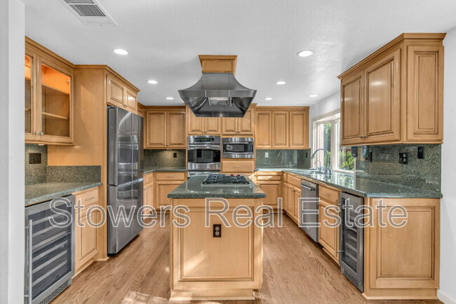 Building Photo - 117 Woodland Valley Dr