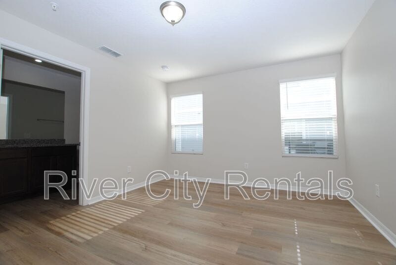 Building Photo - 6541 Sweetbay Ln