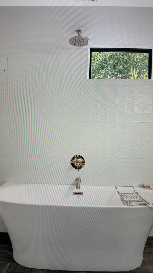 Building Photo - Stunning 3 bed/2bath remodeled home, with full ADU! Pets ok Move in Special!