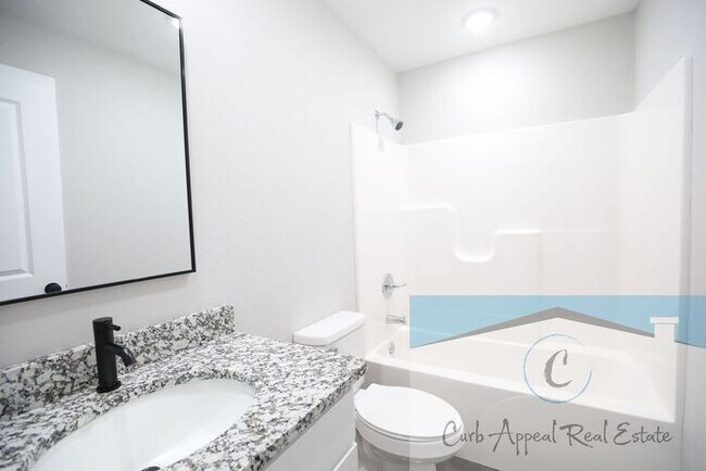 Building Photo - New construction 3 bed / 2 bath home - Bono