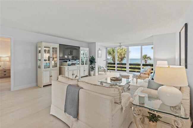 Building Photo - 724 Bayport Wy