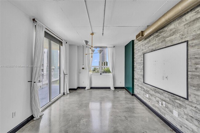 Building Photo - 2275 Biscayne Blvd Blvd