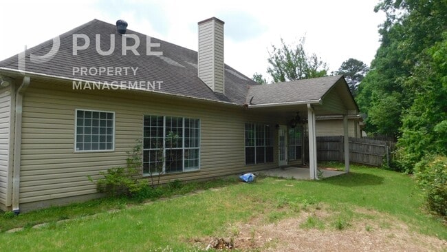 Building Photo - 632 Forest Lakes Dr