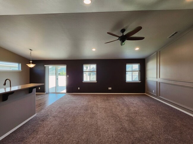 Building Photo - Beautiful One Level in the Reserve At Clea...