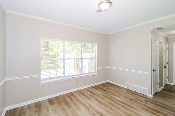Building Photo - 4130 Course View Cove