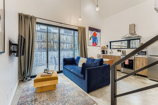 Building Photo - Stylish Loft-Style 1 Bedroom in the Heart of RiNo with Garage and Private Patio