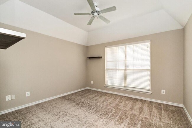 Building Photo - 12151 Penderview Ln