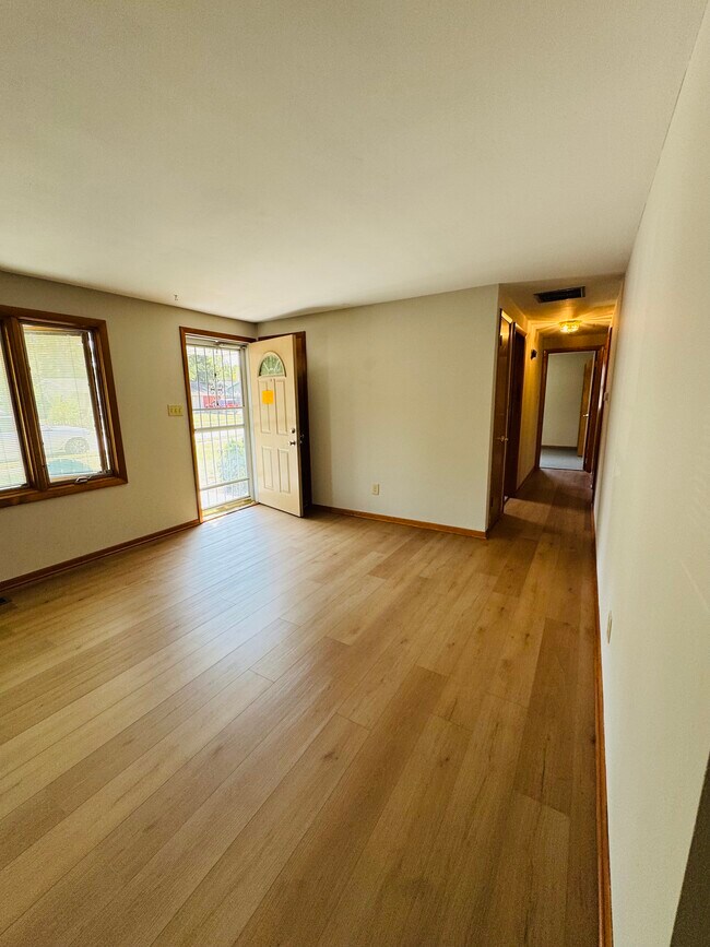 Building Photo - 4817 Eastwick Dr