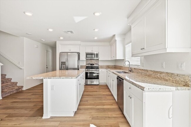 Building Photo - 5547 Lasso Dr
