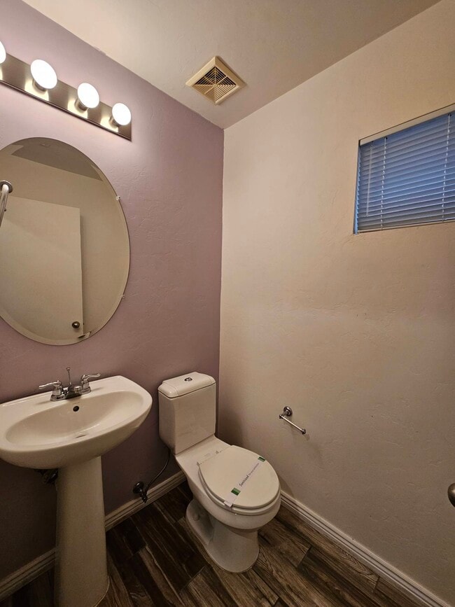 Building Photo - 6047 S Cedar Elm Ln