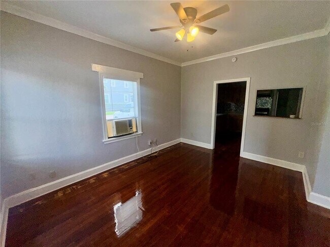 Building Photo - 2330 S Ferncreek Ave