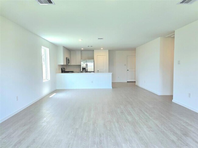 Building Photo - 26818 Zebra Grass Dr