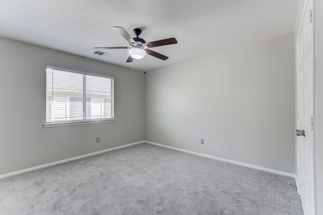 Building Photo - 12415 Silversmine Dr