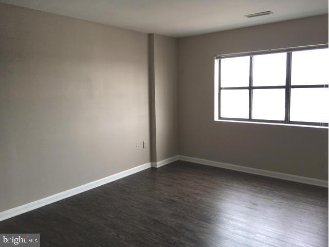 Building Photo - 2702 Lighthouse Point E