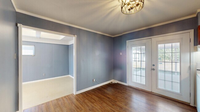 Building Photo - 7107 Westshire Dr