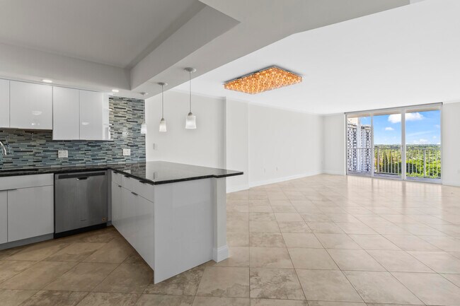 Building Photo - 2801 NE 183rd St