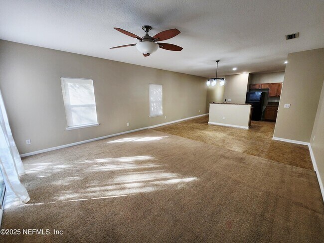 Building Photo - 6844 Misty View Dr