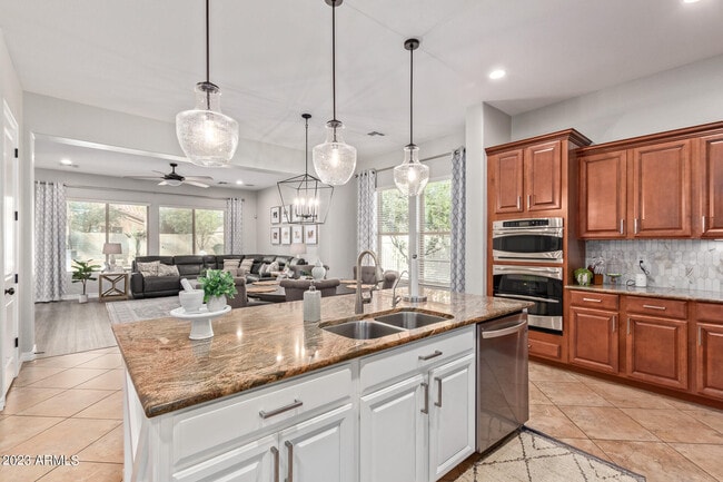 Building Photo - 19888 E Russet Rd