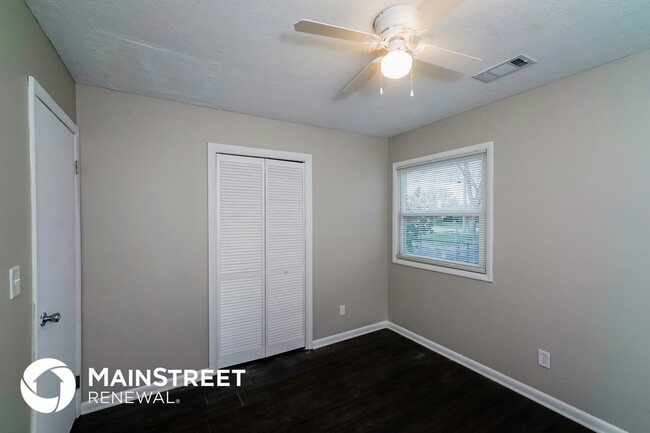 Building Photo - 6404 Venango Dr