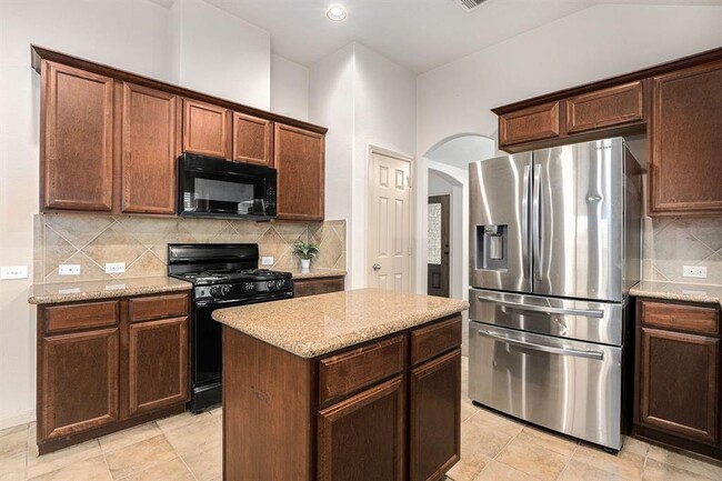 Building Photo - 25227 Ginger Ranch Dr