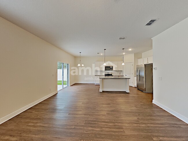 Building Photo - 707 Zarabrooke Ct