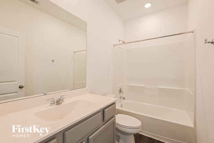 Building Photo - 18430 Summit Ranch Dr