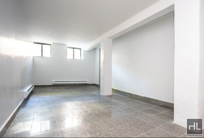 Building Photo - BEAUTIFULLY GUT RENOVATED LARGE STUDIO/ DU...